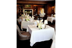 Bedford Village Inn in Bedford, NH Dining Room DiRoNA Awarded Restaurant