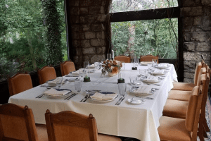 Hyeholde Restaurant in Coraopolis, PA The Garden DiRoNA Awarded Restaurant