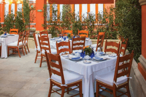 La Hacienda de los Morales in Mexico City, MX Garden Table DiRoNA Awarded Restaurant