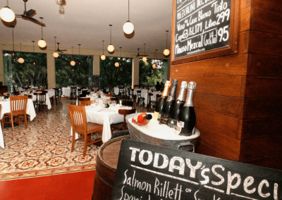 Tr3s 3istro Restaurant & Oyster Bar in Oaxaca, MX El Lugar El Salon DiRoNA Awarded Restaurant