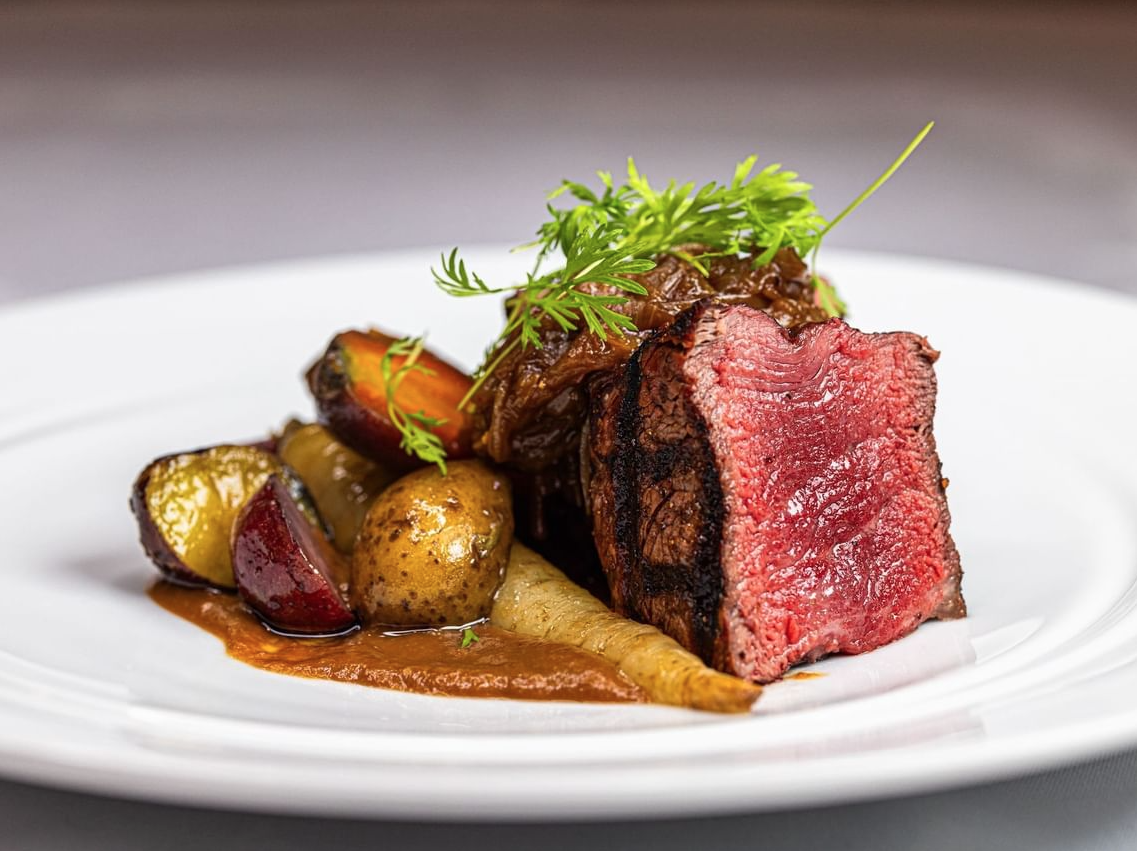 DiRoNA Awarded Restaurant Distinguished Restaurants of North America Restaurant - Glitretind Restaurant feature 1